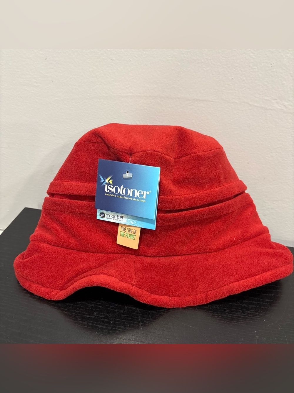 isotoner Fleece Bucket Hat with smart dri winter NEW cranberry red